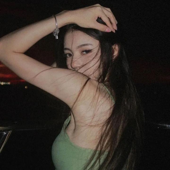 怪诞秀 在线观看封面
