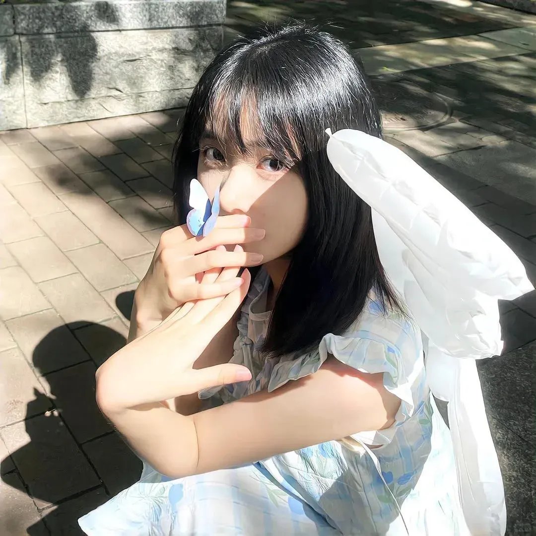 不受欢迎的人 在线观看封面