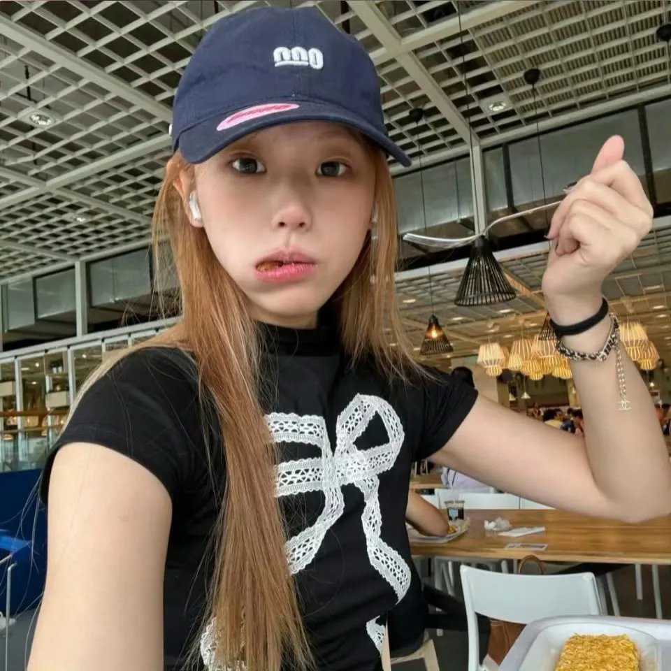 更美好的事第一季 在线观看封面